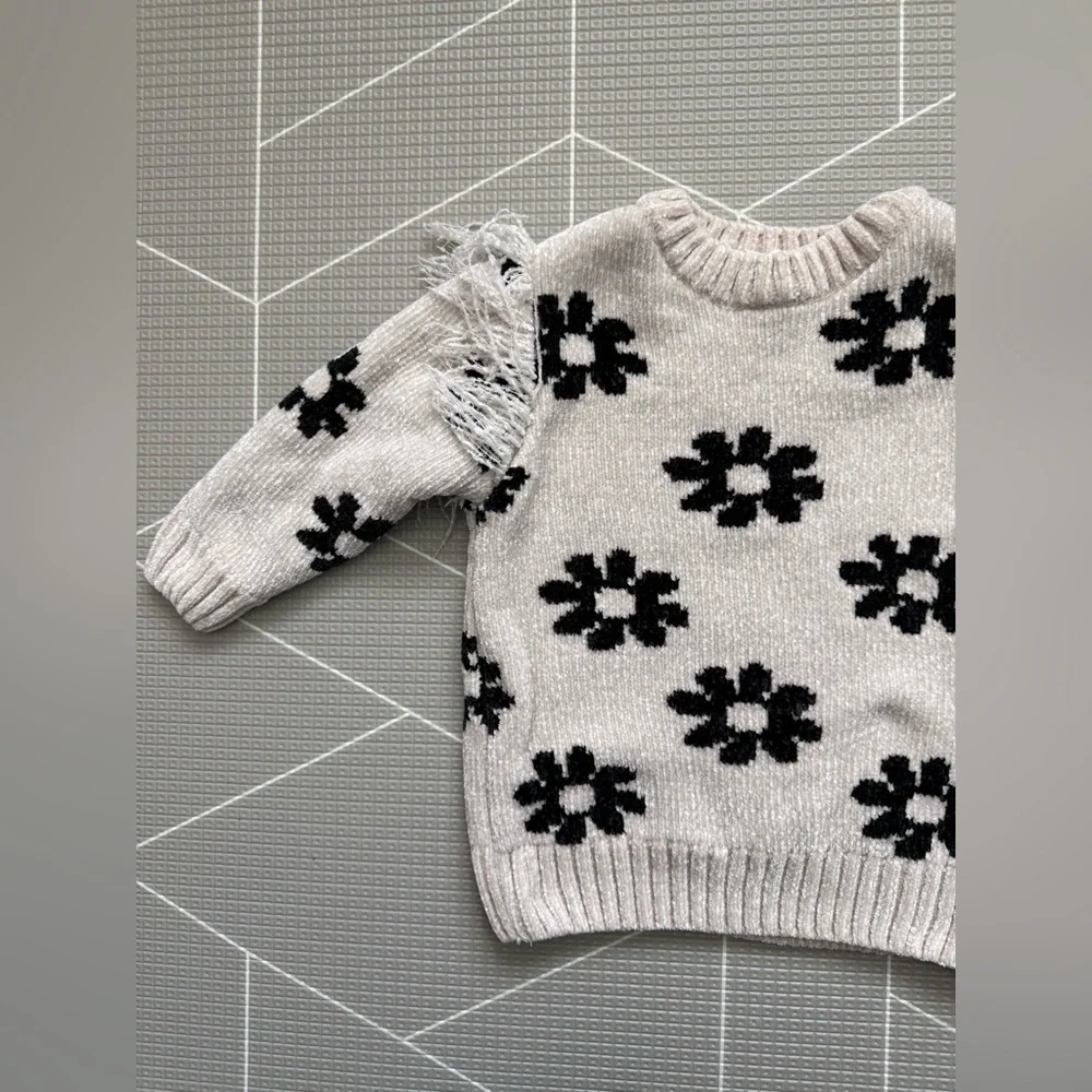 Jessica Simpson|Baby girl/toddler cream crewneck Knit sweater,floral boho fringe